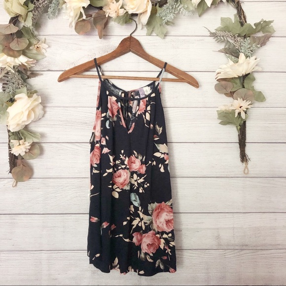 Francesca's Collections Tops - NWT alya Top sz XS ✨